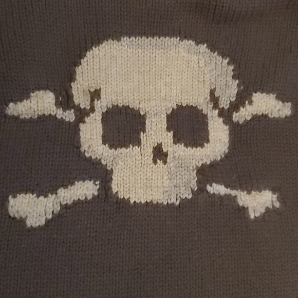 Gap Kids Gray Skull Sweater - Picture 3 of 4